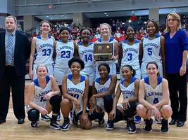 Star City Ladydogs Basketball Coach Becky Yarbrough named Arkansas Girls Coach of the Year!